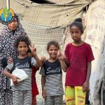 في ظل المجاعة… عطايا توزع الطحين على الأسر المنكوبة في غزة