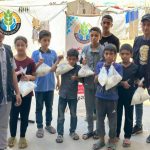 "عطايا" توزّع الطحين على الجائعين في ظل الحصار